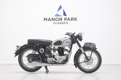 Lot 32 - 1952 Norton Model 7 Dominator