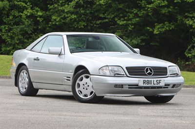 Lot 107 - 1998 Mercedes-Benz SL 320