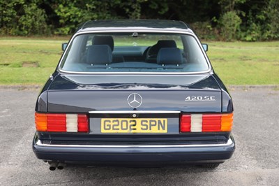 Lot 1990 Mercedes-Benz 420 SE