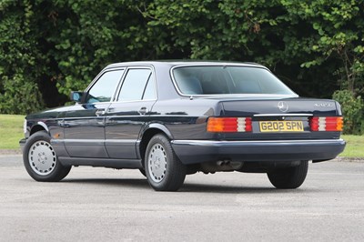 Lot 1990 Mercedes-Benz 420 SE