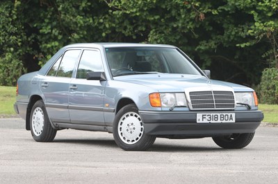 Lot 1989 Mercedes-Benz 300 E 4Matic